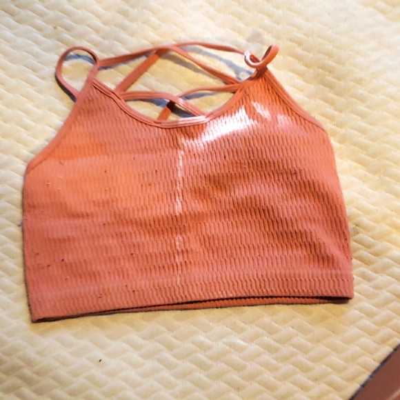 Peach tank top size xs and stretches - Picture 1 of 1